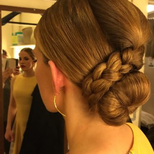 hair updo style
