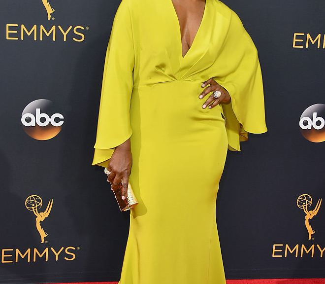 Angela Bassett Fab Style In Yellow Fab Five Lifestyle 