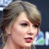 Taylor Swift wore Hueb morganite earrings