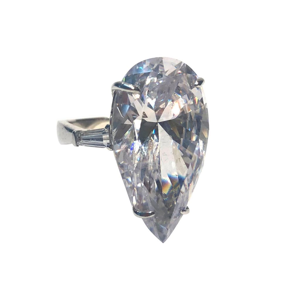 Diamond Diamond Ring, Elizabeth Hurley The Fab Life