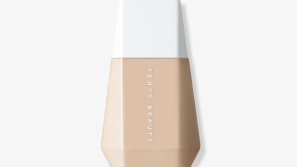 FENTY BEAUTY by Rihanna Eaze Drop Blurring Skin Tint