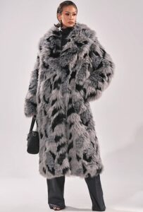 Après Ski Faux Fur Coat: Winter Luxe at Its Finest